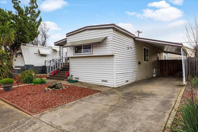 418 Colin Kelly Dr, Roseville, CA 95747