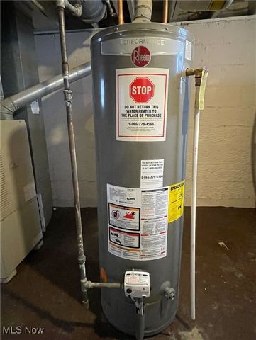 147 Brighton Drive, Akron, OH 44301