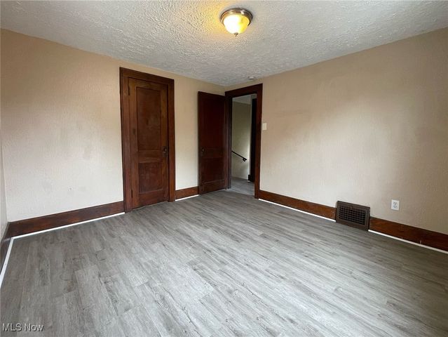 147 Brighton Drive, Akron, OH 44301