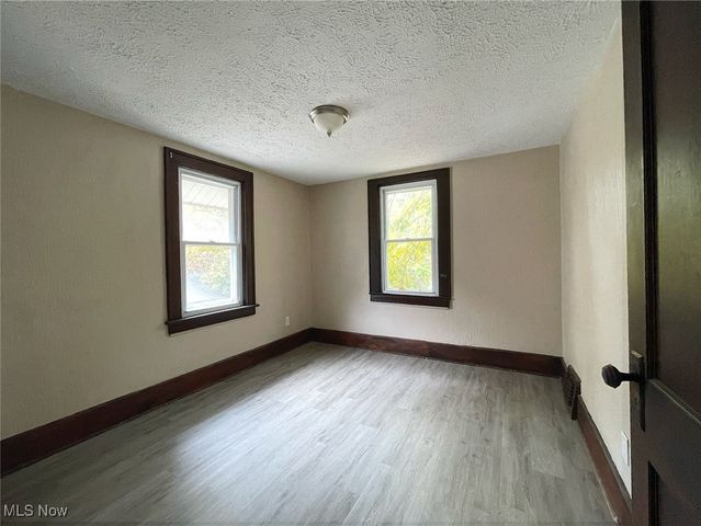 147 Brighton Drive, Akron, OH 44301