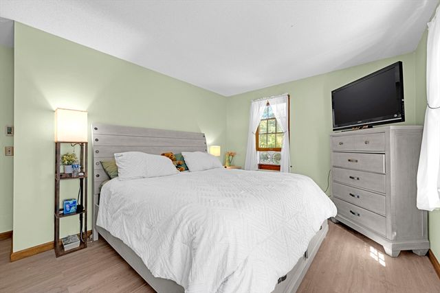 73 New Boston Rd, Sturbridge, MA 01566