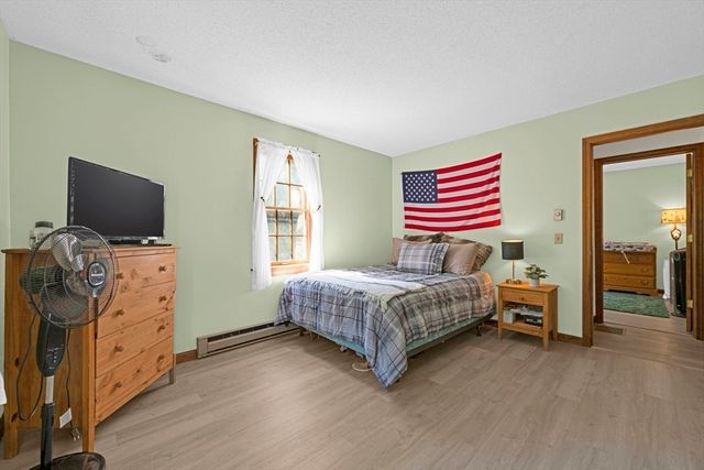 73 New Boston Rd, Sturbridge, MA 01566
