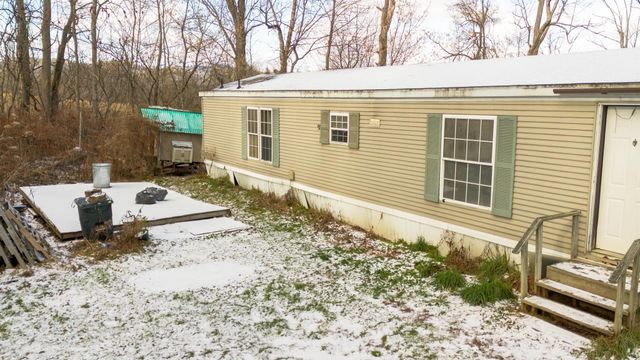 25 Wilder Lane, Royalton, VT 05032