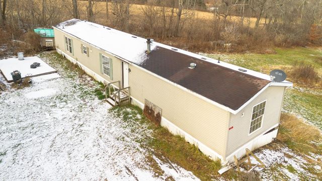 25 Wilder Lane, Royalton, VT 05032