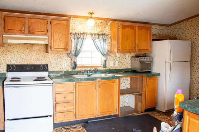 25 Wilder Lane, Royalton, VT 05032