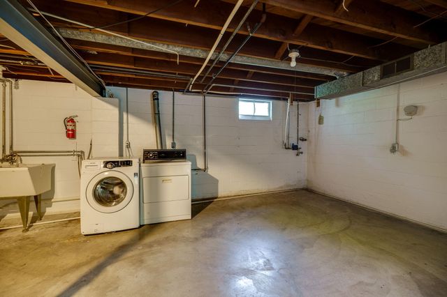 1809 E Mile Road 1809 E Mile Road, Springfield, OH 45503