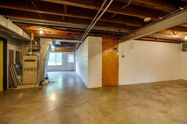 1809 E Mile Road 1809 E Mile Road, Springfield, OH 45503