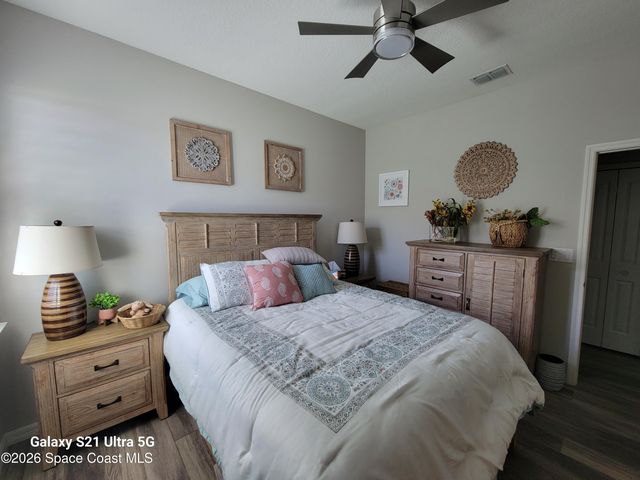 8481 Laguna Circle, Micco, FL 32976