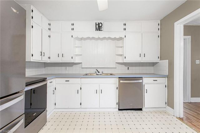 2050 Willowee Lane, Winston-salem, NC 27127