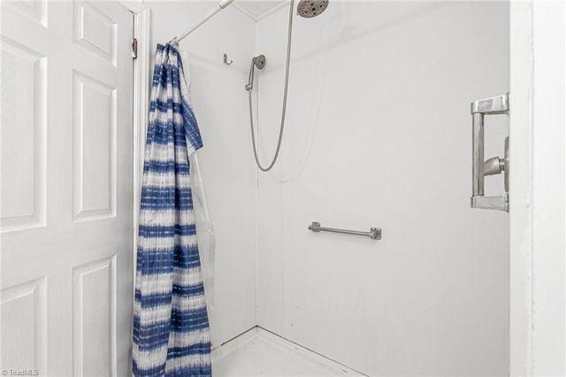 2050 Willowee Lane, Winston-salem, NC 27127