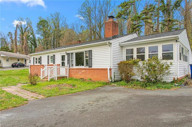 2050 Willowee Lane, Winston-salem, NC 27127