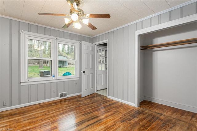 2050 Willowee Lane, Winston-salem, NC 27127