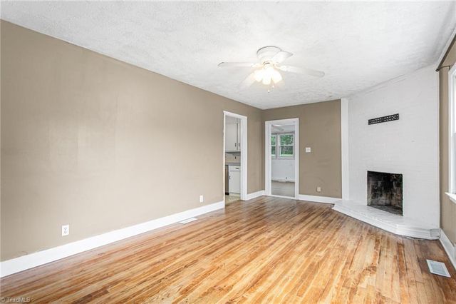 2050 Willowee Lane, Winston-salem, NC 27127