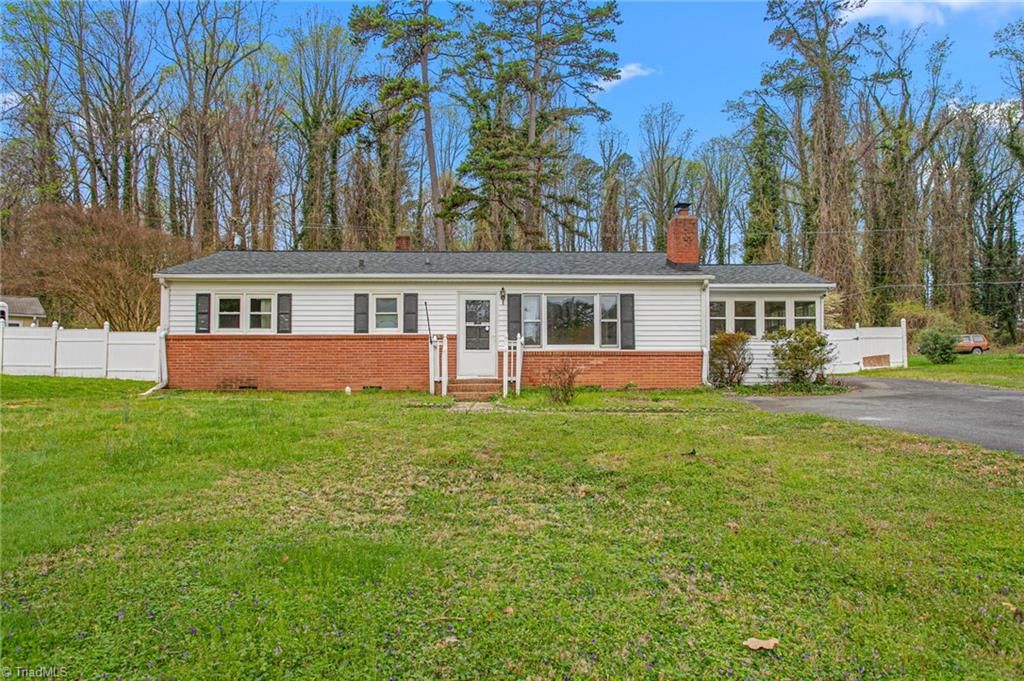 2050 Willowee Lane, Winston-salem, NC 27127