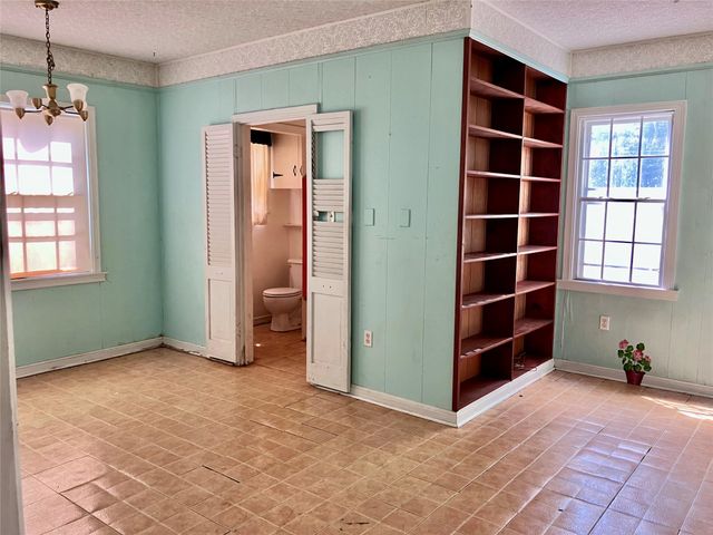 5012 Winding Way, Dickinson, TX 77539