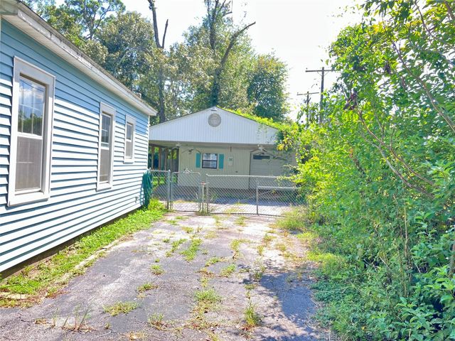 5012 Winding Way, Dickinson, TX 77539