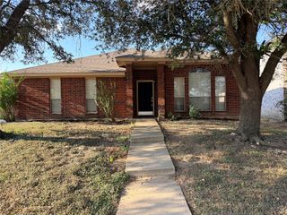 1149 Weaver Street, Cedar Hill, TX 75104