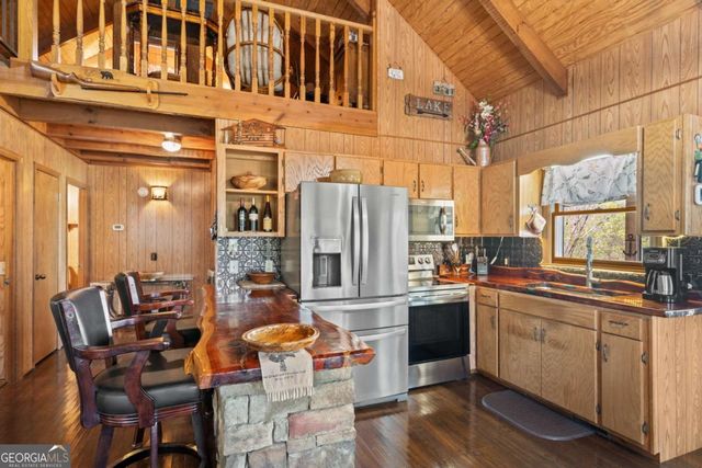 1227 Village Road, Murphy, NC 28906