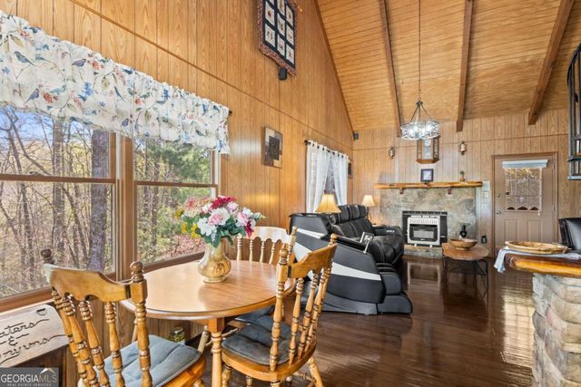 1227 Village Road, Murphy, NC 28906