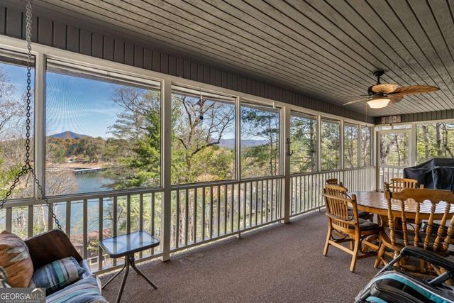 1227 Village Road, Murphy, NC 28906