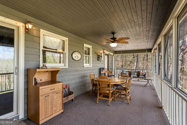1227 Village Road, Murphy, NC 28906