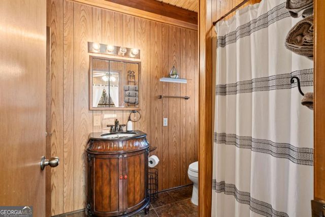 1227 Village Road, Murphy, NC 28906