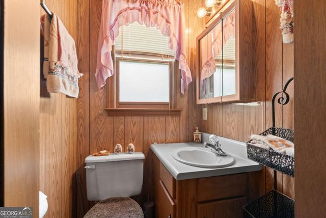 1227 Village Road, Murphy, NC 28906