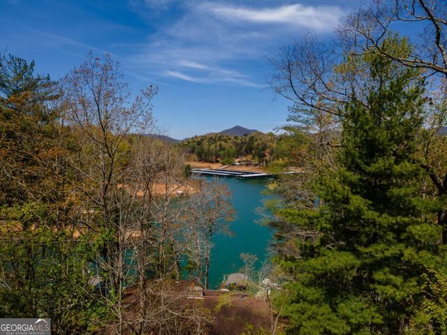 1227 Village Road, Murphy, NC 28906