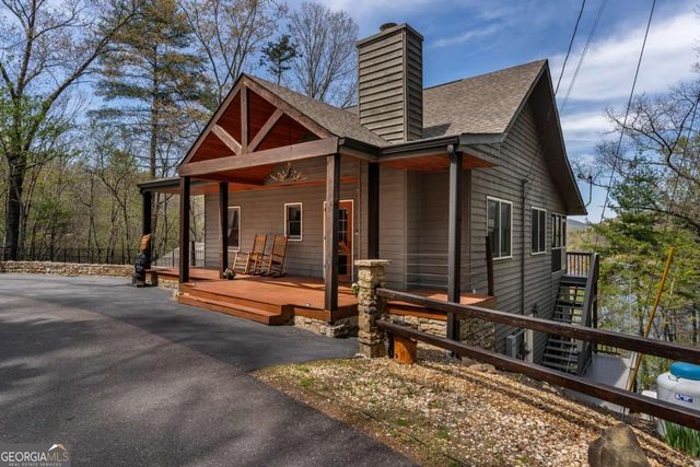 1227 Village Road, Murphy, NC 28906