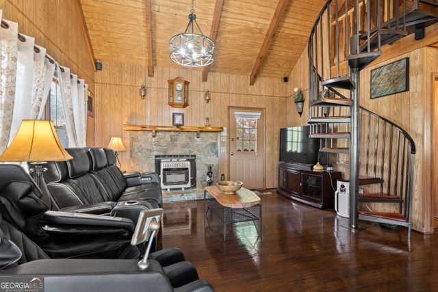 1227 Village Road, Murphy, NC 28906