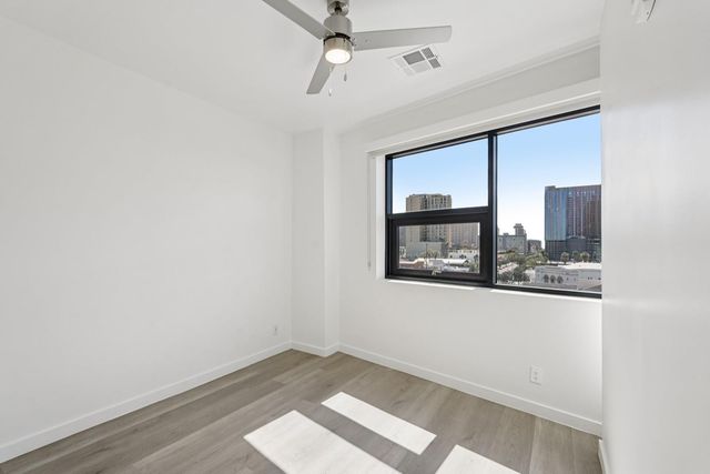 1030 N 1st Street 504, Phoenix, AZ 85004