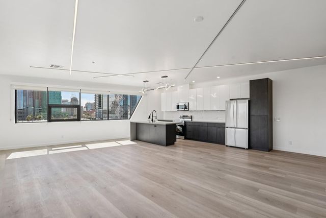 1030 N 1st Street 504, Phoenix, AZ 85004