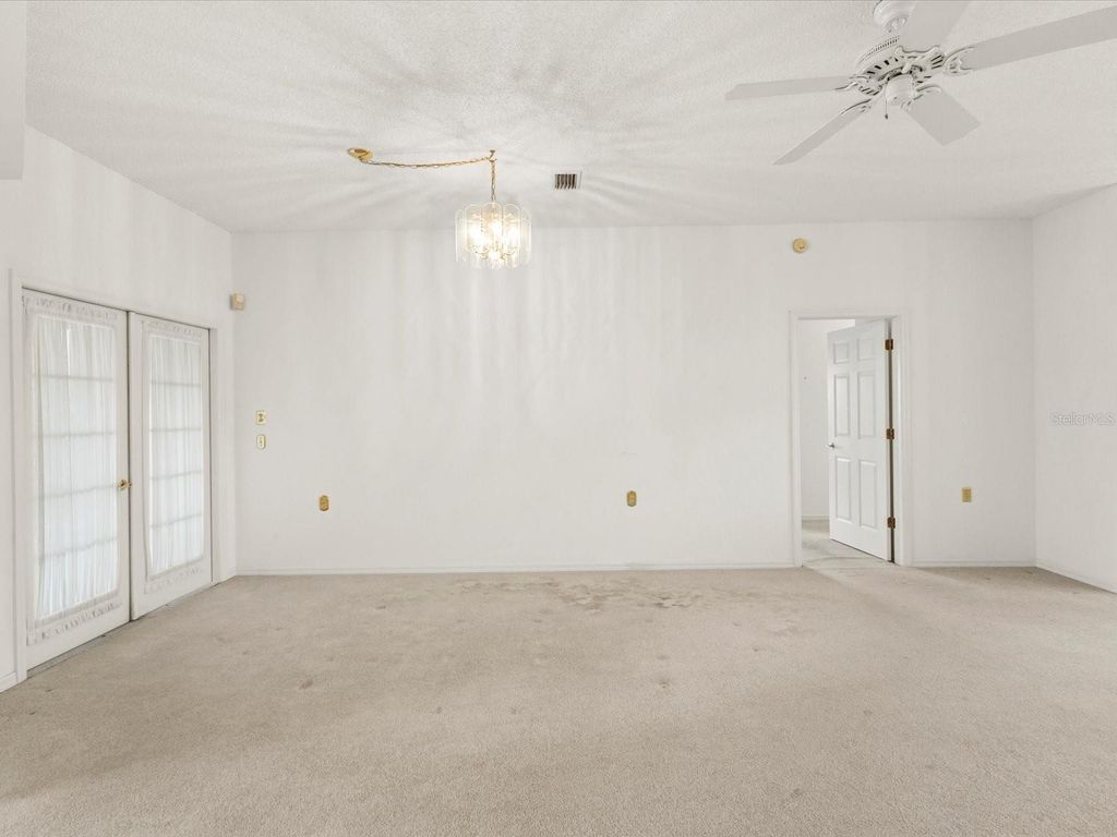 Image 13 of property listing at 3123 QUAIL HOLLOW COURT, Spring Hill, FL 34606