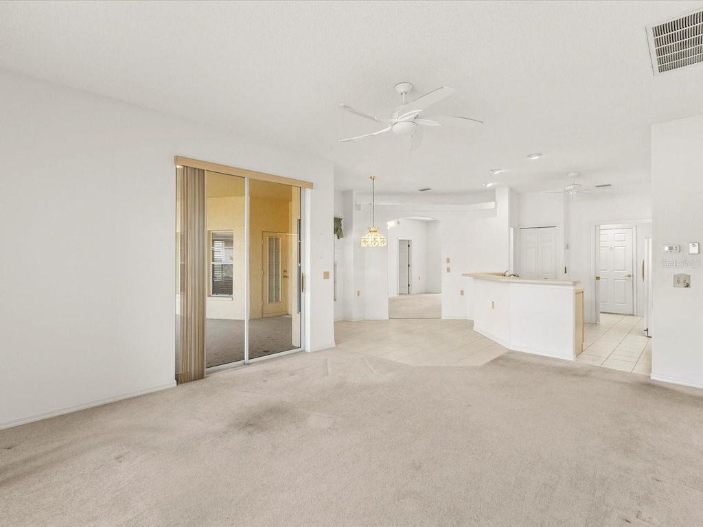 Image 14 of property listing at 3123 QUAIL HOLLOW COURT, Spring Hill, FL 34606