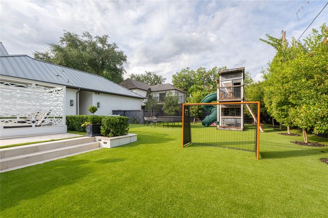 4312 Pomona Road, Dallas, TX 75209