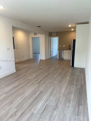 511 SW 1 AVENUE 1B, Hallandale Beach, FL 33009