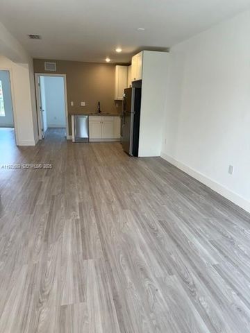 511 SW 1 AVENUE 1B, Hallandale Beach, FL 33009