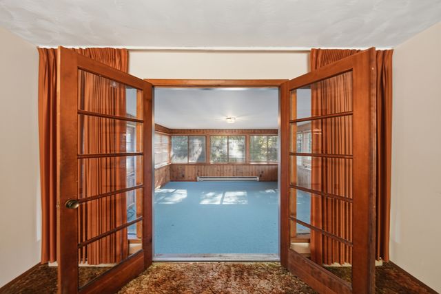 1304 Park Lane, Dixon, IL 61021