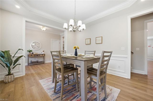 1312 Creekway DR, Smithfield, VA 23430