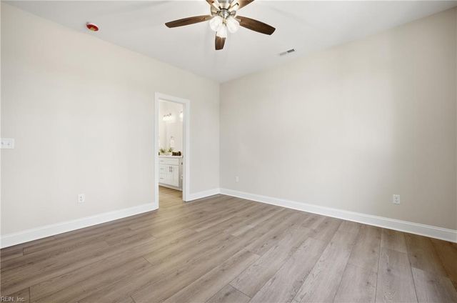 1312 Creekway DR, Smithfield, VA 23430