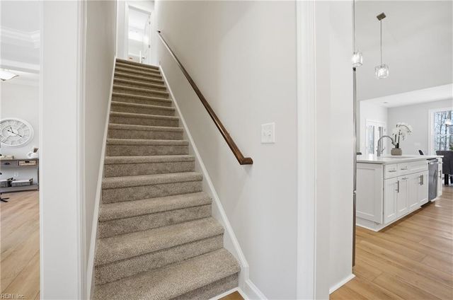 1312 Creekway DR, Smithfield, VA 23430