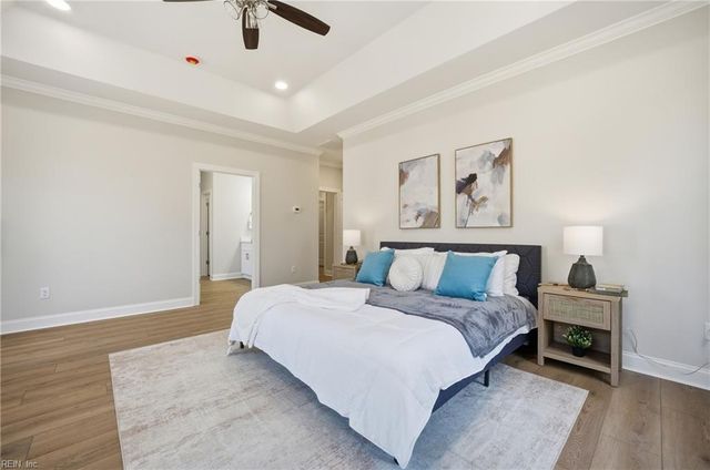 1312 Creekway DR, Smithfield, VA 23430