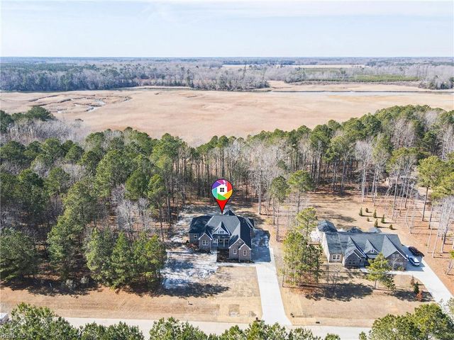 1312 Creekway DR, Smithfield, VA 23430