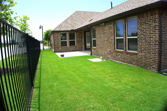 902 Sendera Lane, Rockwall, TX 75087
