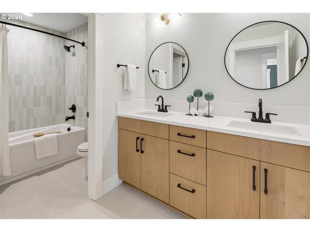 1814 Ne 196th Ave, Vancouver, WA 98684