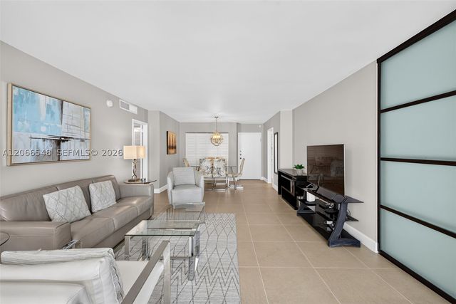 2030 S Ocean Dr 1218, Hallandale Beach, FL 33009