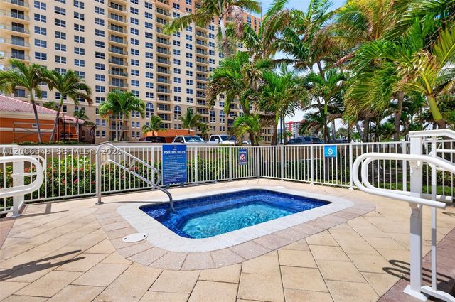 2030 S Ocean Dr 1218, Hallandale Beach, FL 33009