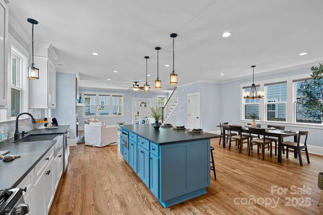 331 Solomon Street, Charlotte, NC 28216