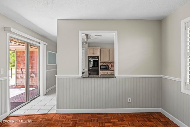 3866 LUTH Drive E, Jacksonville, FL 32250