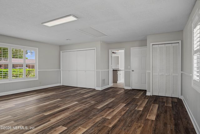 3866 LUTH Drive E, Jacksonville, FL 32250